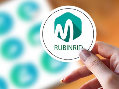 מדבקה עגולה למיתוג