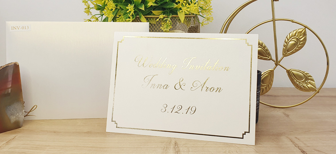 הזמנה נפתחת הטבעת זהב עם מסגרת