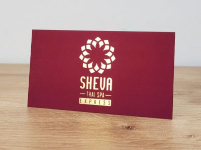 כרטיס ביקור אדום עם זהב