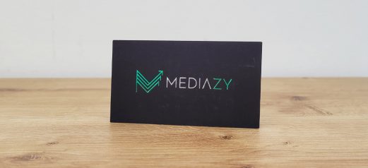 כרטיס ביקור לוגו ירוק דיגיטלי