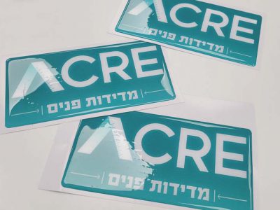 מדבקה בולטת לרכב