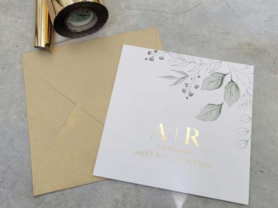 הזמנה לחתונה פויל זהב לוגו שמות