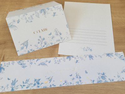 פויל זהב מובלט על נייר אקוורלו מחוספס