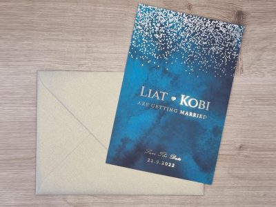 הזמנה לחתונה זהב על רקע ליאת