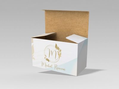 קופסא ממותגת עם פתיחת כנפיים 1